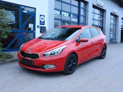 gebraucht Kia Ceed Ceed /Kamera / Navi / PDC / SHZ