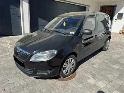 Gebraucht Skoda Roomster 69 PS (50 kW) 2013 Schwarz Van / Kleinbus