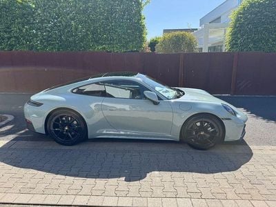 Porsche 911 Carrera
