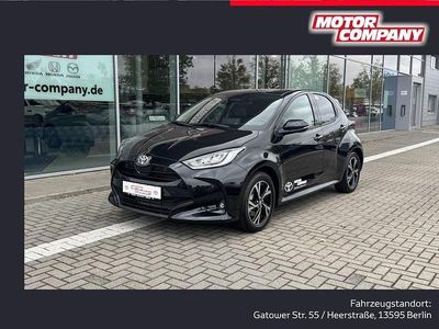 Schwarz Gebraucht 2025 Toyota Yaris Hybrid Limousine | 30.210 €