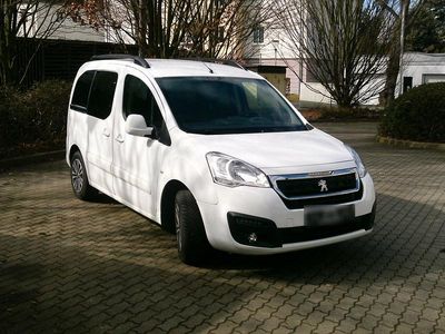 Usata Peugeot TePee 97 CV (71 kW) 2018 Bianco Station wagon
