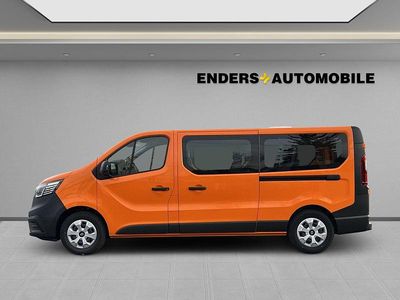 Neu Renault Trafic 110 PS (80 kW) 2025 Kommunalorange Van / Kleinbus