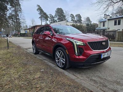 Rot Gebraucht 2022 Cadillac XT4 SUV | 27.000 € (Fairer Preis)