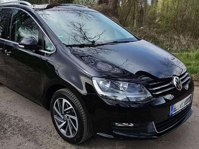 Begagnad VW Sharan Sound 150 HK (110 kW) 2017 Svart Minibuss