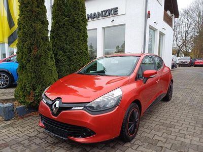 Rot Gebraucht 2014 Renault Clio IV Expression Limousine | 5.990 € (Fairer Preis)