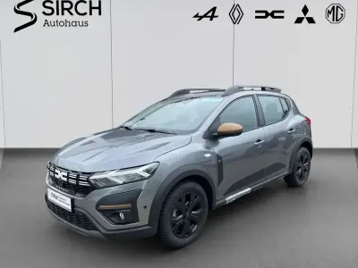 Gebraucht Dacia Sandero Extreme 91 PS (66 kW) 2025 Dolomitgrau Limousine