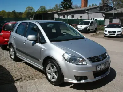 Usata Suzuki SX4 City 120 CV (88 kW) 2012 Argento SUV