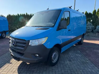 Gebraucht Mercedes Sprinter 163 PS (119 kW) 2018 Blau Van