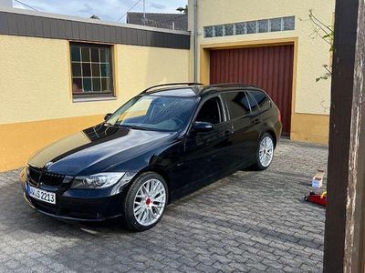 Schwarz Gebraucht 2007 BMW 318 Kombi | 4.000 € (Guter Preis)