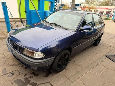 Gebraucht Opel Astra 75 PS (55 kW) 1997 Blau Kleinwagen