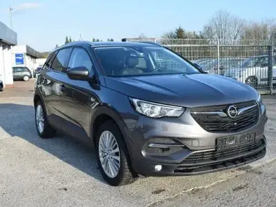 Używany Opel Grandland X Innovation 131 KM (96 kW) 2018 Szary SUV