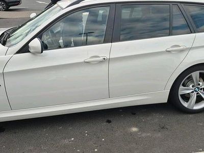 Gebraucht BMW 320 176 PS (129 kW) 2008 Weiß Kombi
