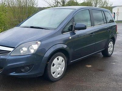 Usata Opel Zafira 110 CV (80 kW) 2011 Grigio Monovolume