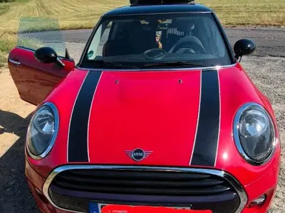 Gebraucht Mini Cooper 136 PS (100 kW) 2018 Rot Kleinwagen