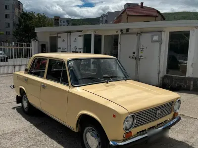 Gebraucht Lada 1200 64 PS (47 kW) 1984 Gelb Limousine