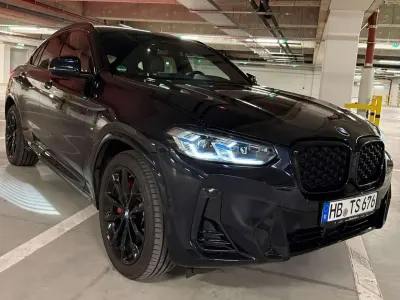 Gebraucht BMW X4 190 PS (139 kW) 2023 Schwarz SUV