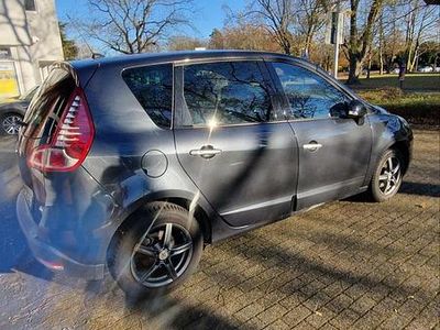 Gebraucht Renault Scénic 76 PS (55 kW) 2010 Andere farben Van / Kleinbus