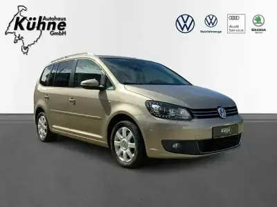 Gebraucht VW Touran Cup 140 PS (102 kW) 2015 Beige Van / Kleinbus