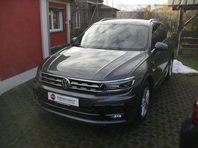 Indiumgrau Gebraucht 2017 VW Tiguan R-line SUV | 25.885 € (Fairer Preis)