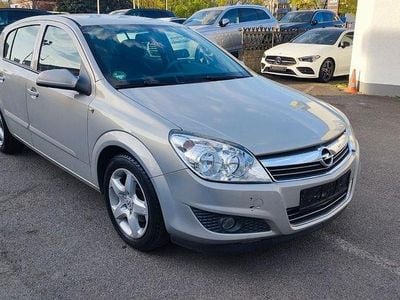 Gebraucht Opel Astra 140 PS (102 kW) 2008 Silber Limousine