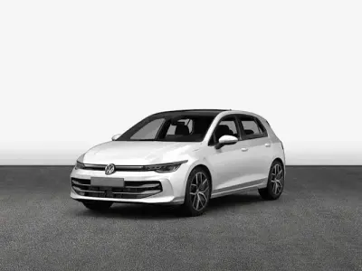 Gebraucht VW Golf VIII Life 150 PS (110 kW) 2025 Weiß Kombi
