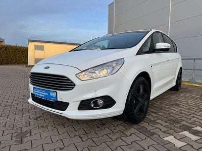 Weiß Gebraucht 2016 Ford S-MAX Business Edition Van / Kleinbus | 11.450 € (Fairer Preis)
