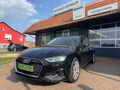 Second-hand Audi A4 Basis 150 CP (110 kW) 2022 Negru Break