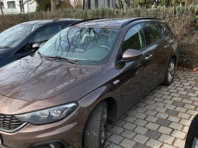 Gebraucht Fiat Tipo Lounge 120 PS (88 kW) 2017 Braun Limousine