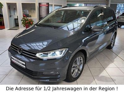 Neu VW Touran Comfortline 150 PS (110 kW) 2026 Grau Van / Kleinbus