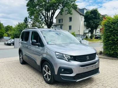 Gebraucht Peugeot Rifter GT 131 PS (96 kW) 2023 Gris artense Van / Kleinbus
