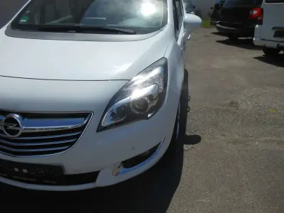 Gebraucht Opel Meriva Style 140 PS (102 kW) 2014 Weiß Van / Kleinbus