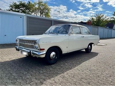 Usado Opel Rekord 55 HP (40 kW) 1964 Branco Sedan