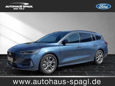 Chromablau (metallic) Gebraucht 2023 Ford Focus ST-Line Kombi | 26.400 € (Etwas zu teuer)
