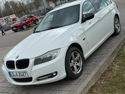 Gebraucht BMW 320 184 PS (135 kW) 2012 Weiß Kombi