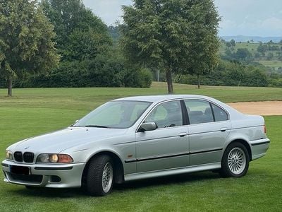 BMW 528