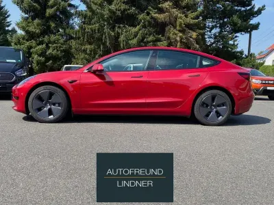 Gebraucht Tesla Model 3 RWD 208 kW (283 PS) 2023 Rot Limousine