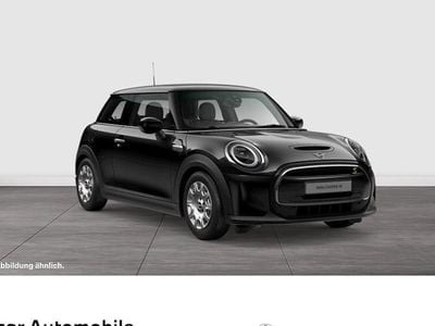 Gebraucht Mini Cooper SE Classic 135 kW (184 PS) 2023 Midnight black Kleinwagen