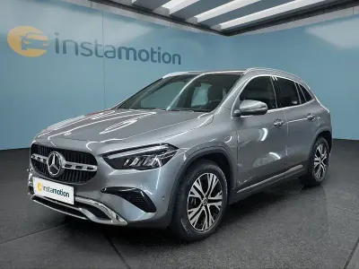 Gebraucht Mercedes GLA200 163 PS (119 kW) 2025 Grau SUV
