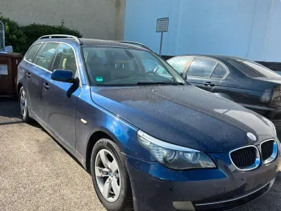Gebraucht BMW 520 177 PS (130 kW) 2007 Blau Limousine