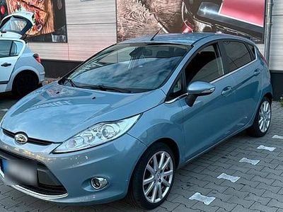 Usata Ford Fiesta 97 CV (71 kW) 2010 Blu Utilitaria
