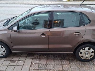 Braun Gebraucht 2013 VW Polo Comfortline Limousine | 6.600 € (Fairer Preis)