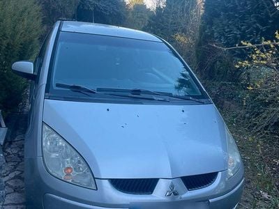 Usata Mitsubishi Colt 80 CV (58 kW) 2005 Argento Utilitaria