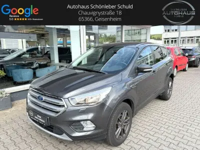Gebraucht Ford Kuga Trend 150 PS (110 kW) 2018 Grau SUV