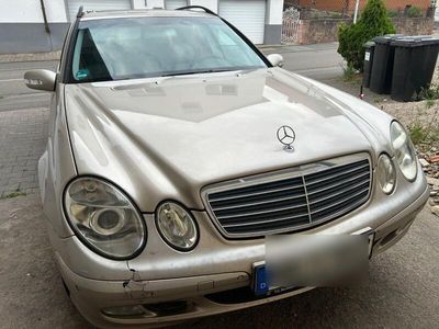 Mercedes E220