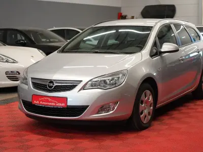 Gebraucht Opel Astra 140 PS (102 kW) 2011 Silber Kombi