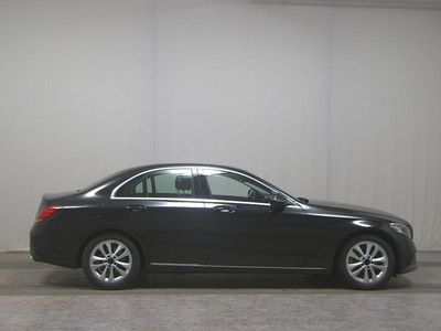 Usata Mercedes C300 Avantgarde 258 CV (189 kW) 2020 Nero