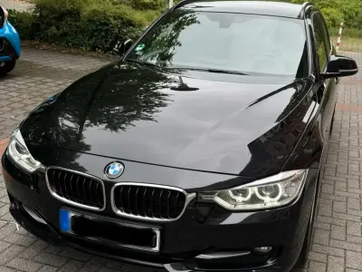 Gebraucht BMW 316 Sport Line 136 PS (100 kW) 2013 Schwarz Kombi