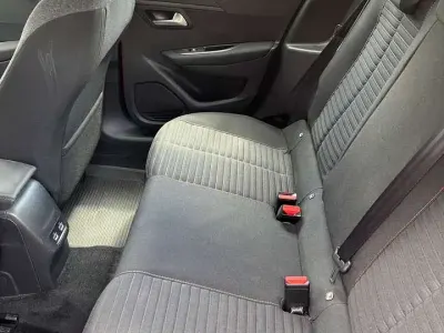 Gebraucht Peugeot 208 Active 100 kW (136 PS) 2023 Rot Kleinwagen