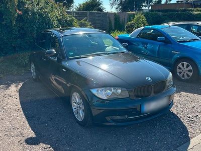 Gebraucht BMW 118 143 PS (105 kW) 2007 Schwarz Kleinwagen