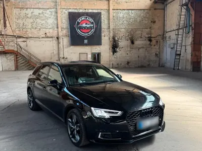 Gebraucht Audi A4 Comfort 190 PS (139 kW) 2018 Schwarz Kombi